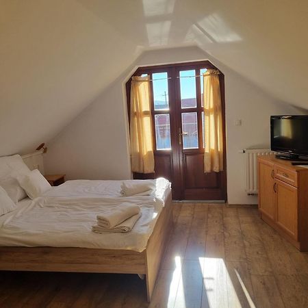 Kemences Fogado Bed & Breakfast Tardos Exterior foto